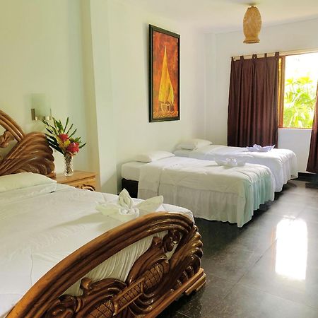 Hosteria D'Carlos Aqua Park Hotel Santo Domingo de los Colorados Ngoại thất bức ảnh