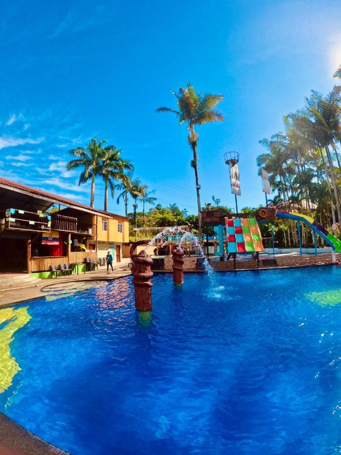 Hosteria D'Carlos Aqua Park Hotel Santo Domingo de los Colorados Ngoại thất bức ảnh