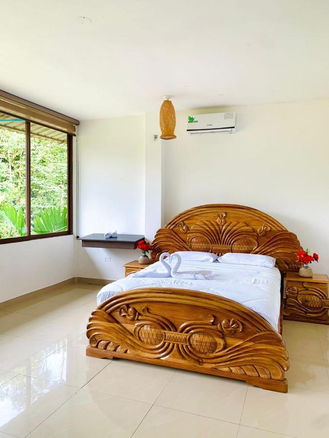 Hosteria D'Carlos Aqua Park Hotel Santo Domingo de los Colorados Ngoại thất bức ảnh